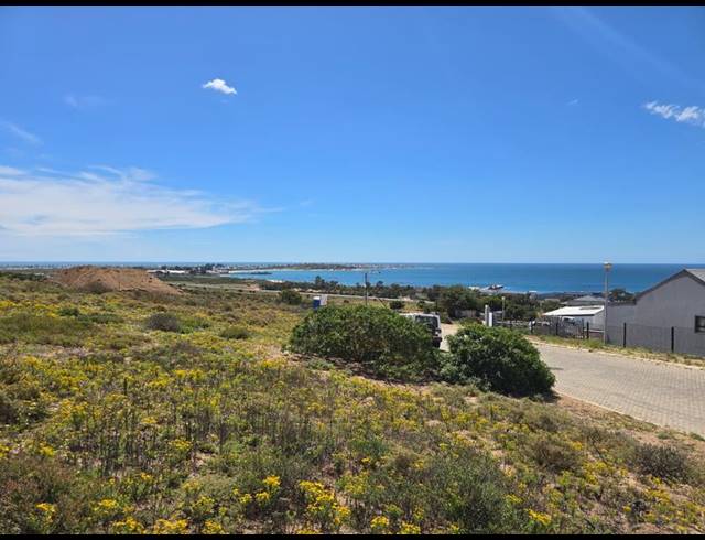 LAND FOR SALE IN DA GAMA BAY